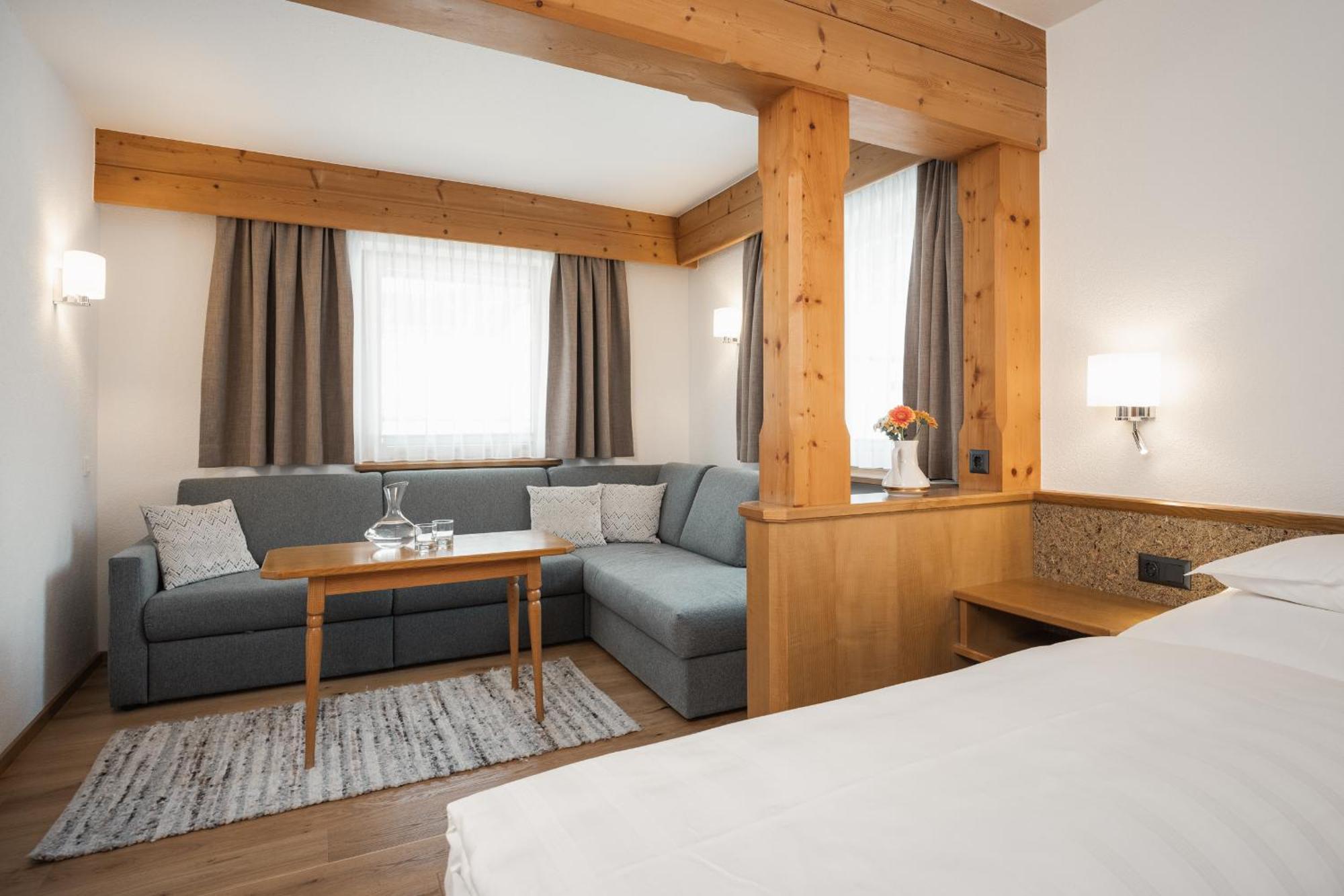 Jochum Hotel Garni Fiss Room photo