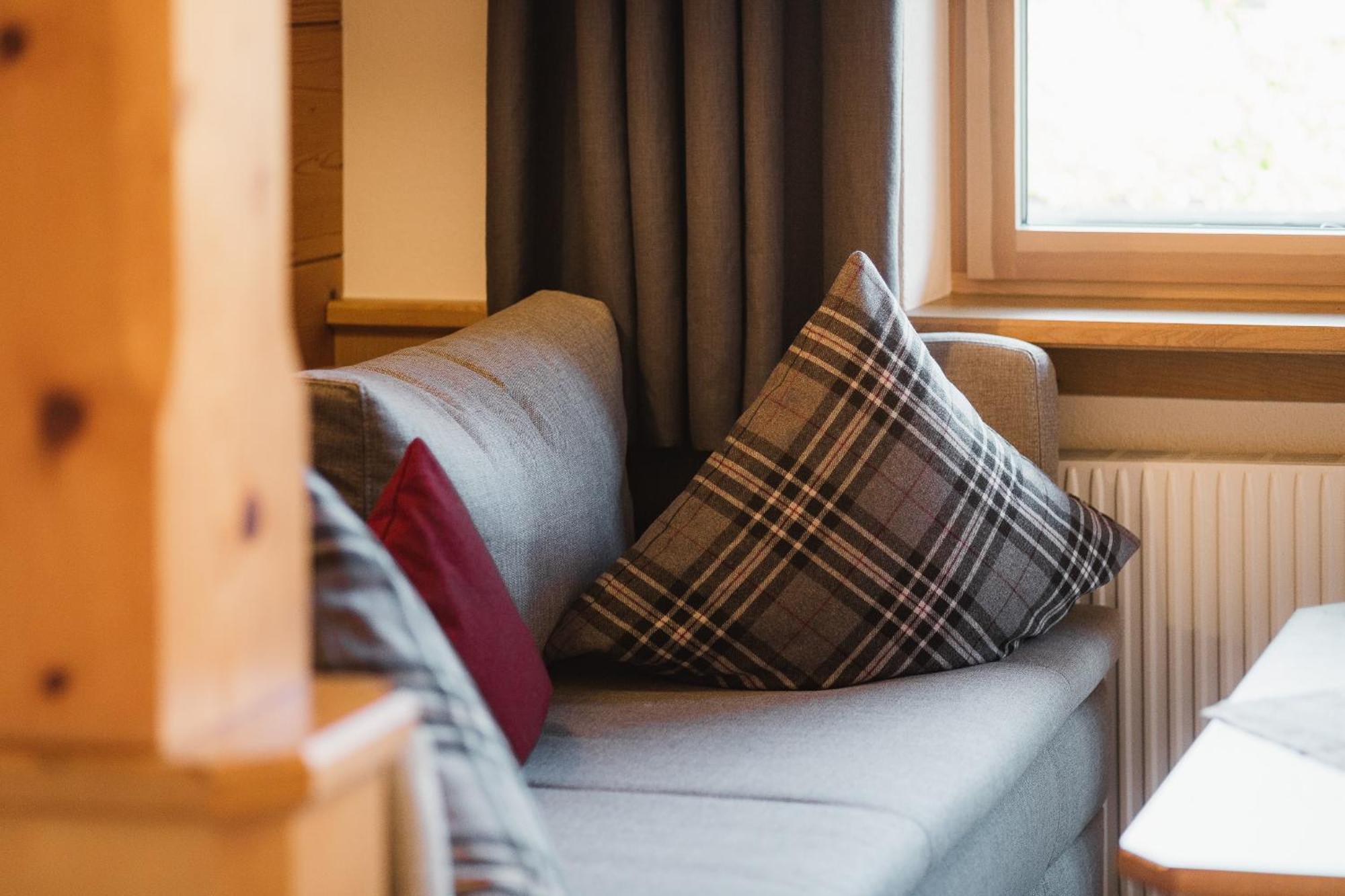 Jochum Hotel Garni Fiss Room photo