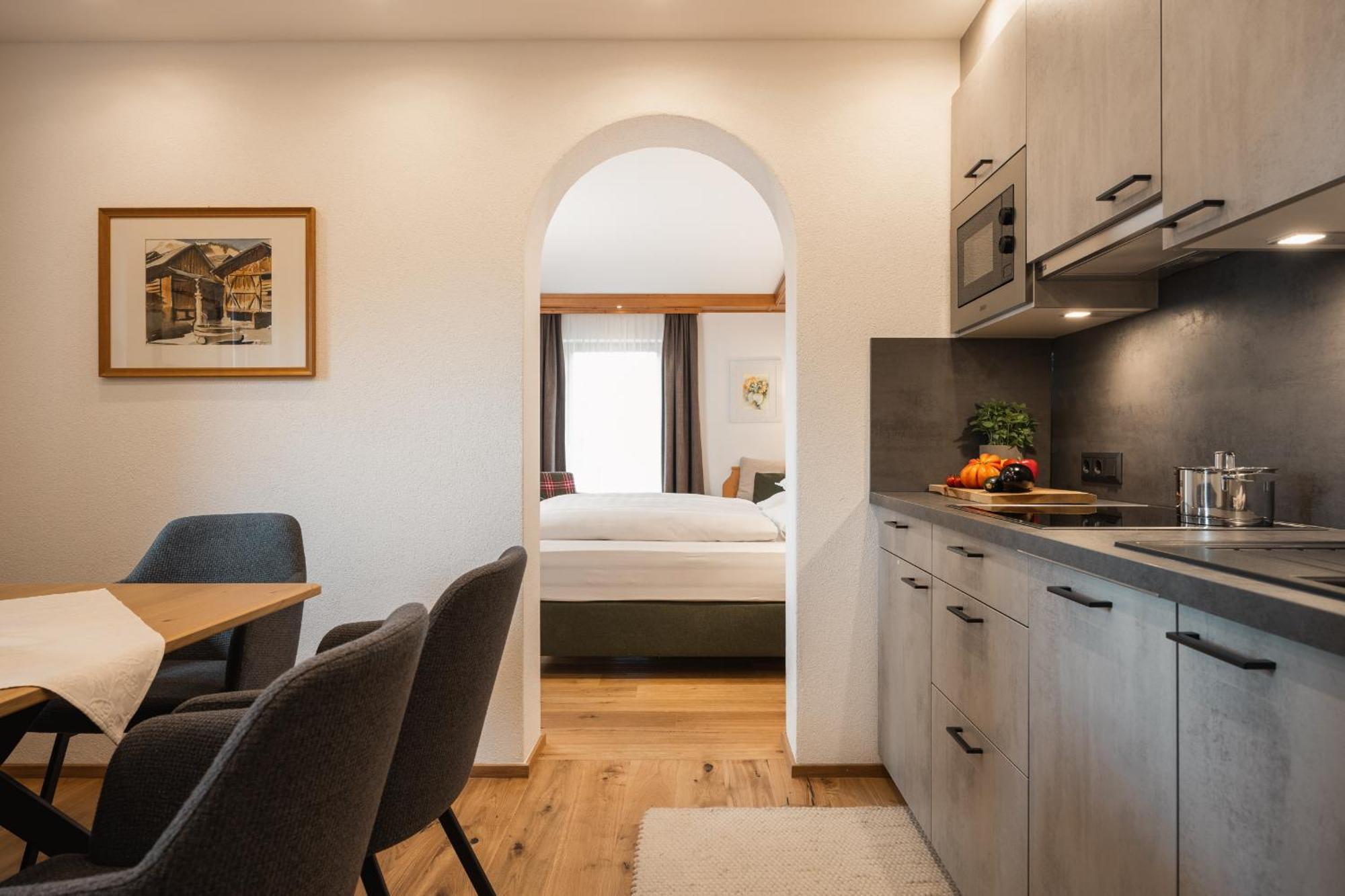Jochum Hotel Garni Fiss Room photo