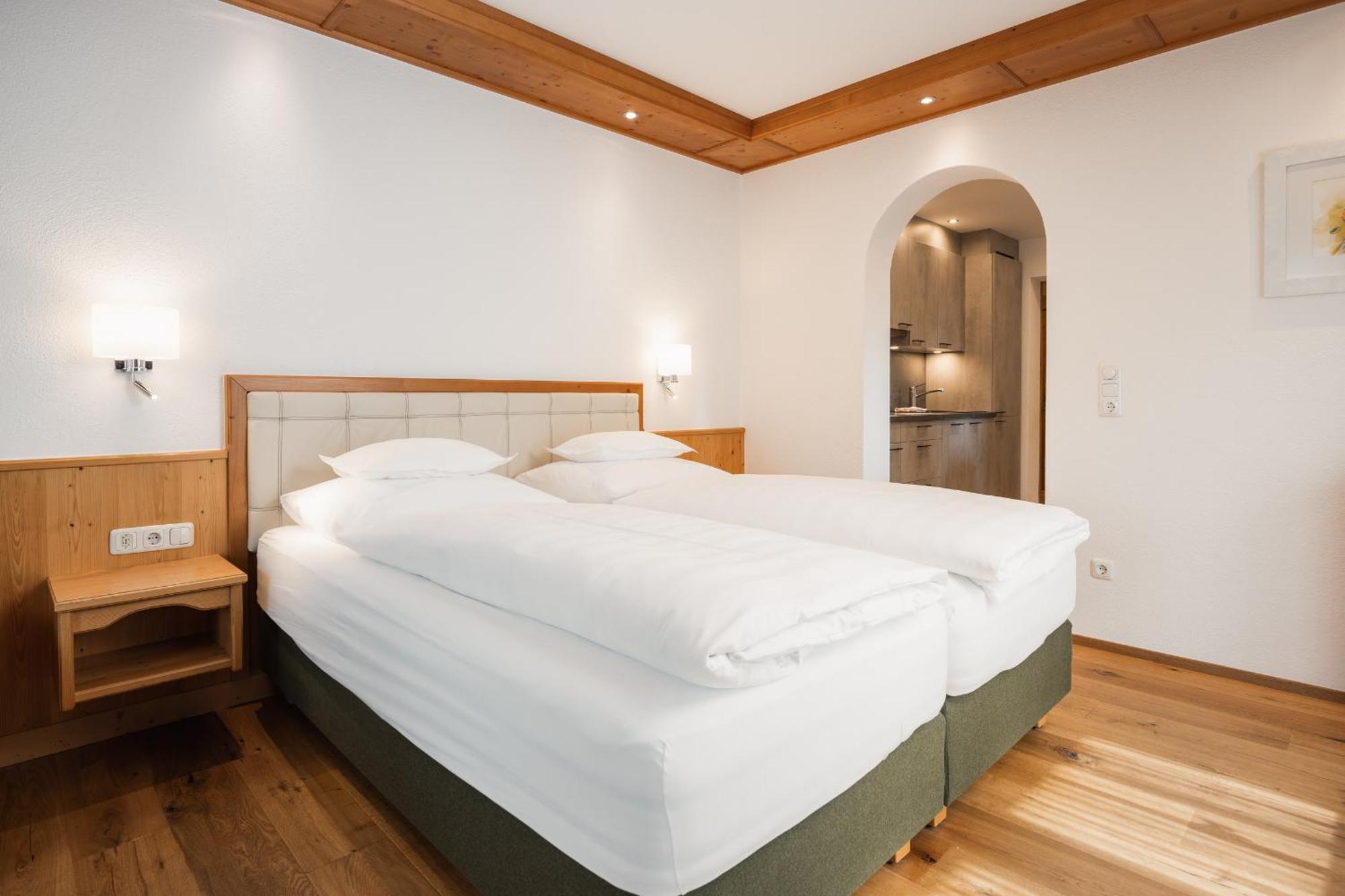 Jochum Hotel Garni Fiss Room photo