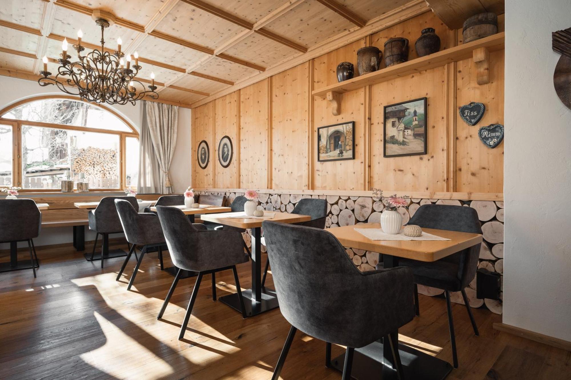 Jochum Hotel Garni Fiss Exterior photo